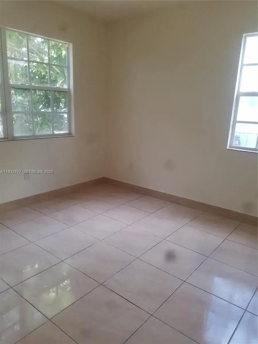 2 bedroom 1 bath Residential Lease for rent at 1449 NE 131st St # 1449, North Miami FL 33161