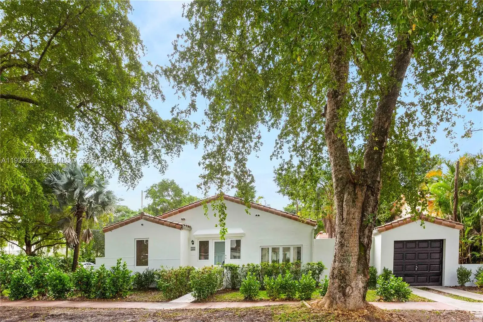 3 bedroom 2 bath Residential Lease for rent at 1222 Genoa St, Coral Gables FL 33134