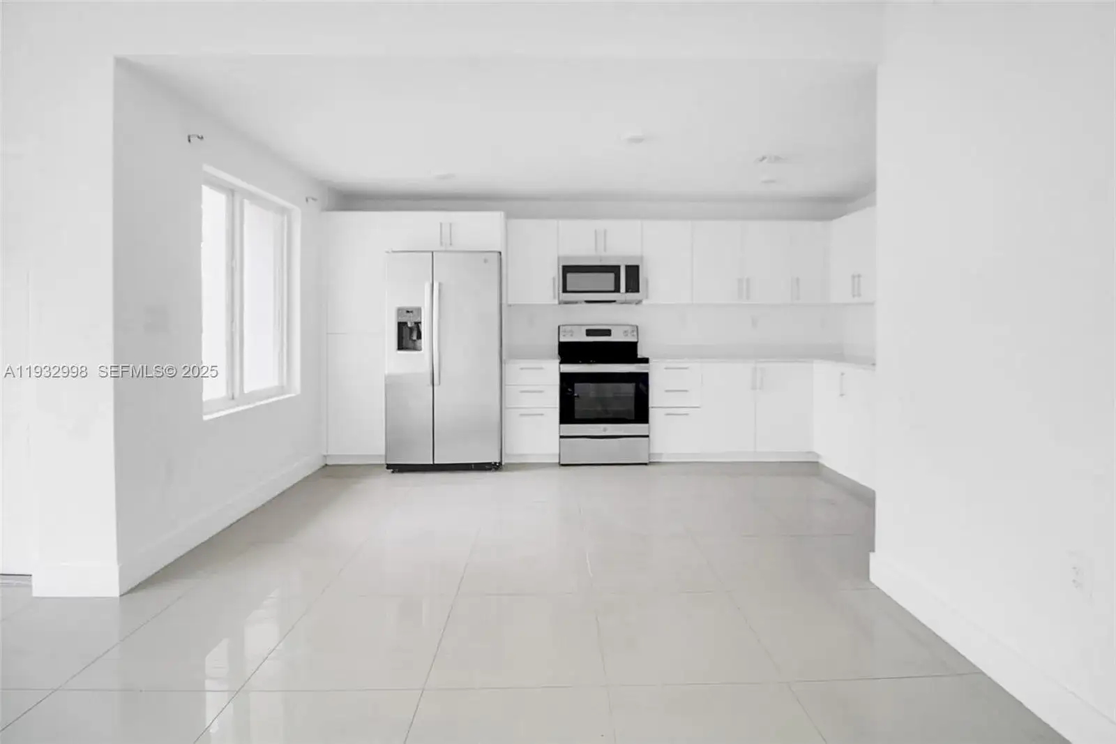 4 bedroom 3 bath Residential Lease for rent at 14482 SW 259th St # 0, Homestead FL 33032