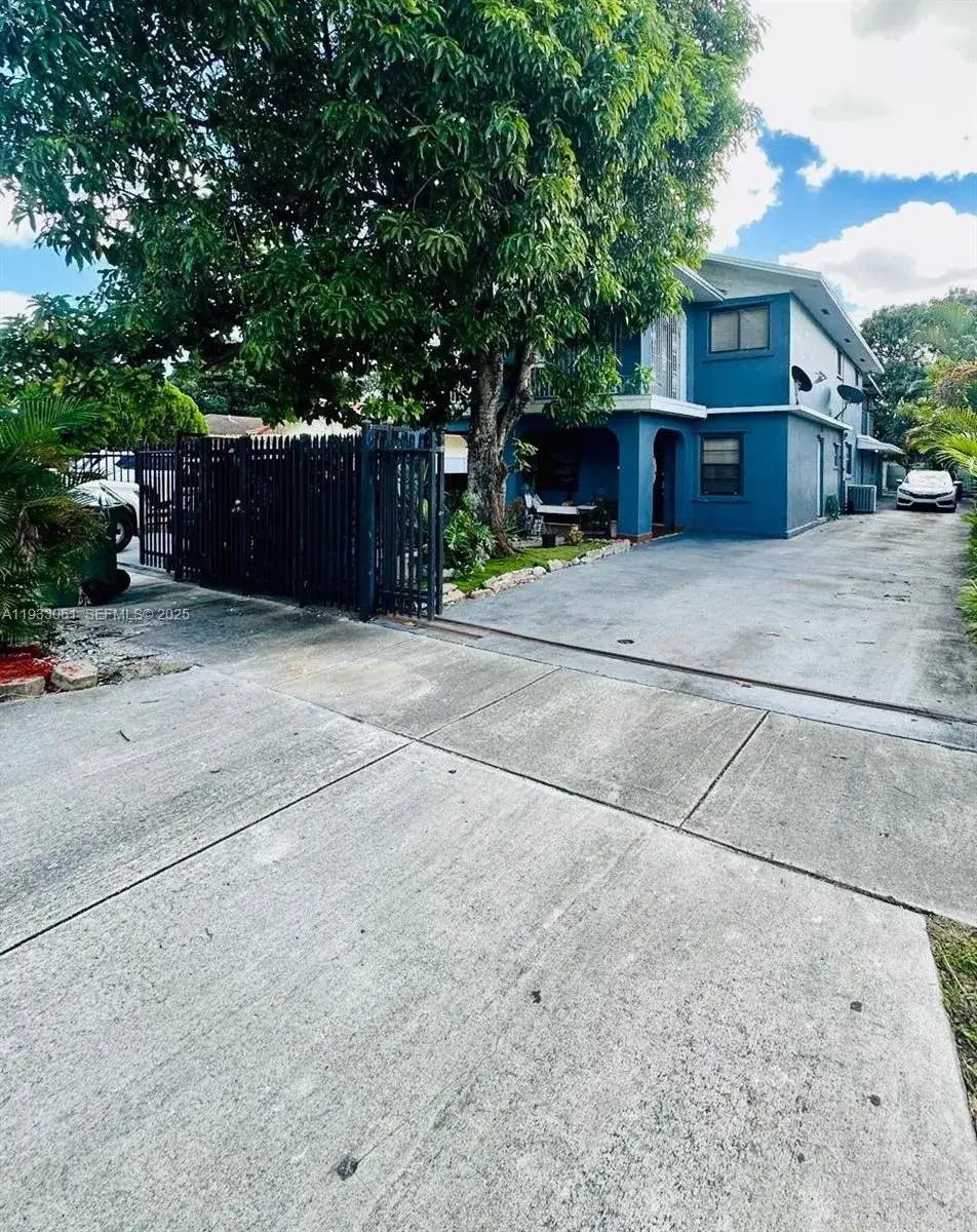 6 bedroom 4 bath Residential for sale at 634 E 30th St, Hialeah FL 33013