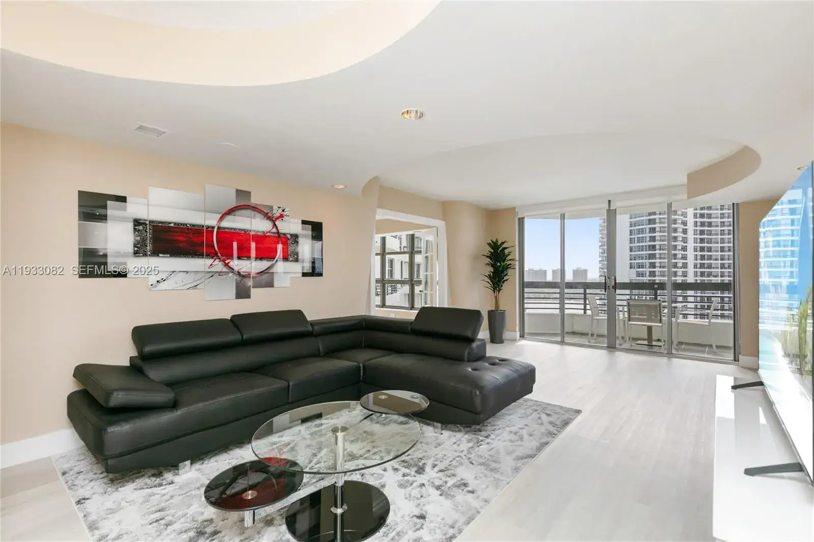 2 bedroom 2 bath Residential for sale at 3500 Mystic Pointe Dr # 2603, Aventura FL 33180