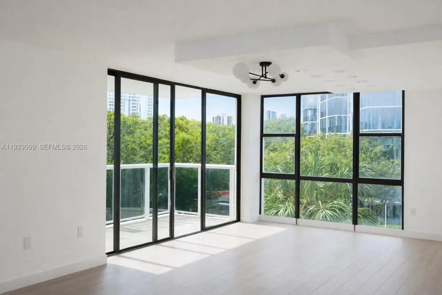 2 bedroom 2 bath Residential for sale at 3625 N Country Club Dr # 309, Aventura FL 33180