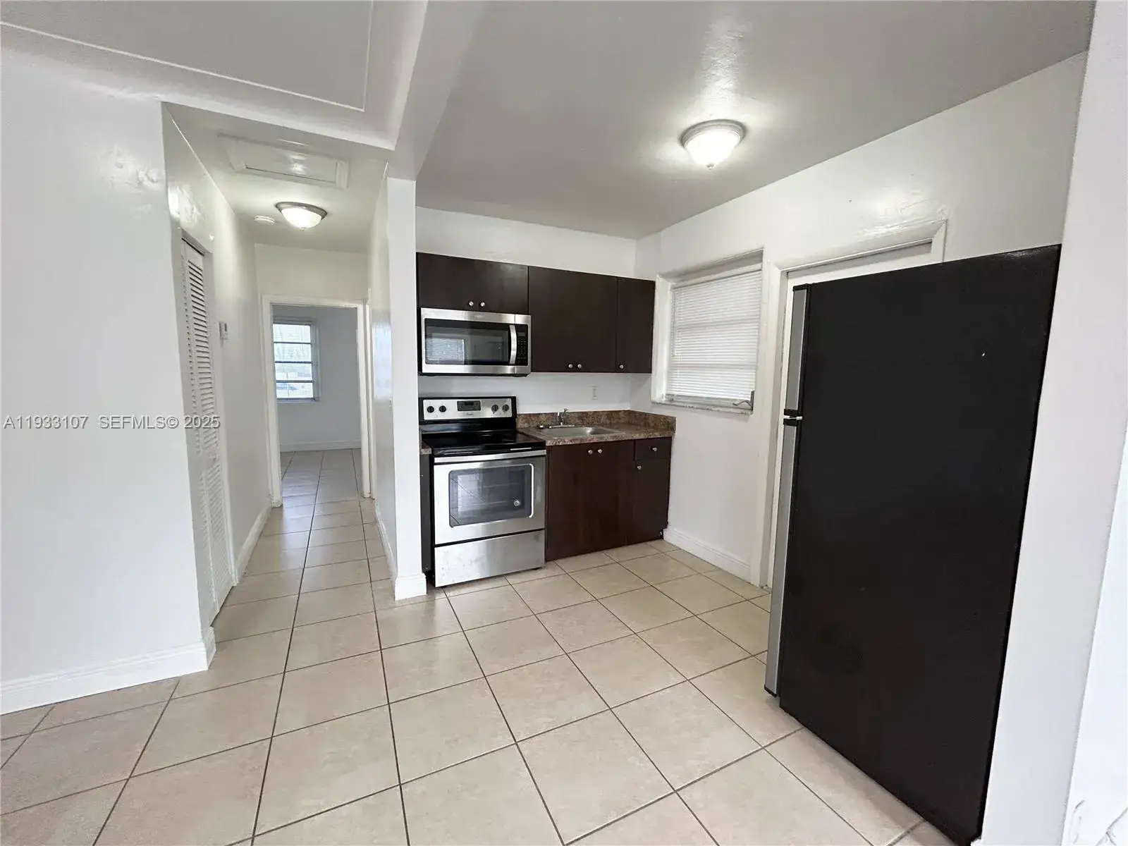 1 bedroom 1 bath Residential Lease for rent at 701 NE 86th St # 1, Miami FL 33138