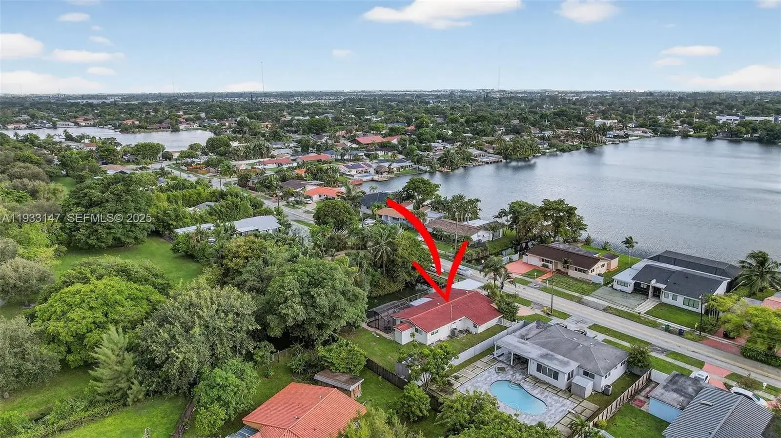 3 bedroom 2 bath Residential for sale at 2500 NE 209th Ter, Miami FL 33180