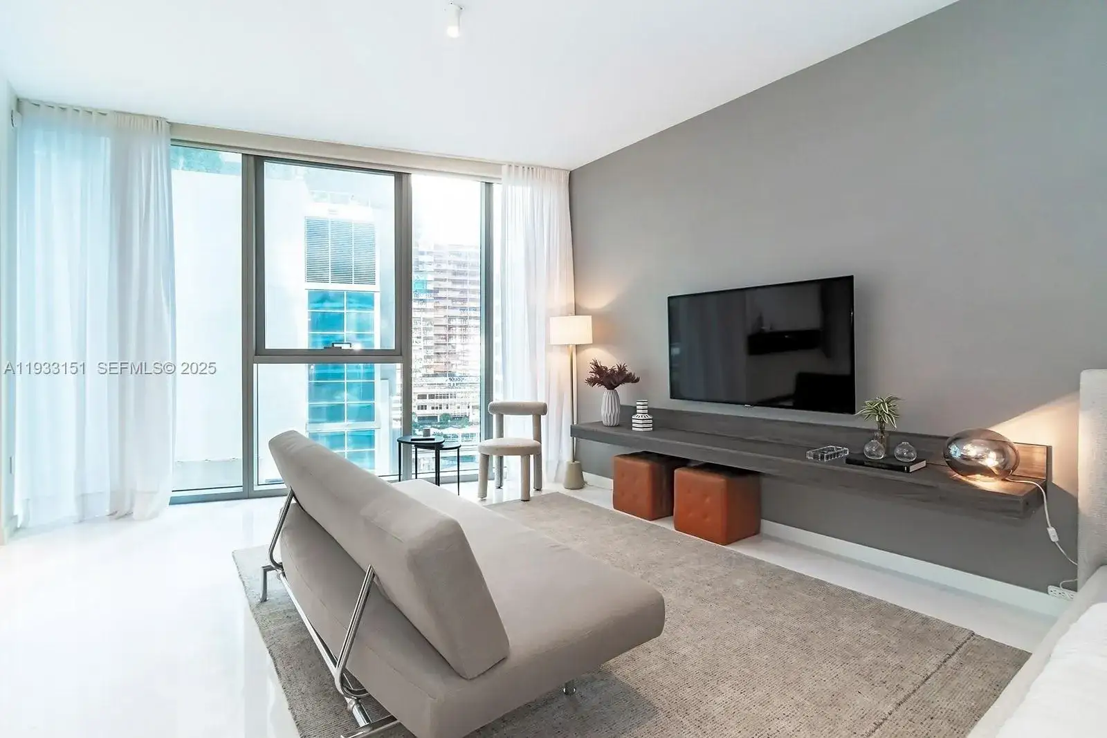 1 bath Residential for sale at 300 Biscayne Blvd Way # 805, Miami FL 33131