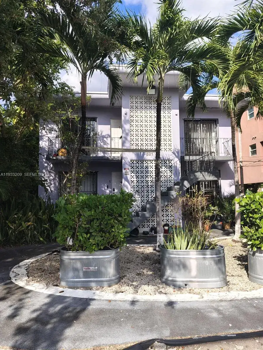 1 bedroom 1 bath Residential Lease for rent at 521 NE 62nd St # 4, Miami FL 33138