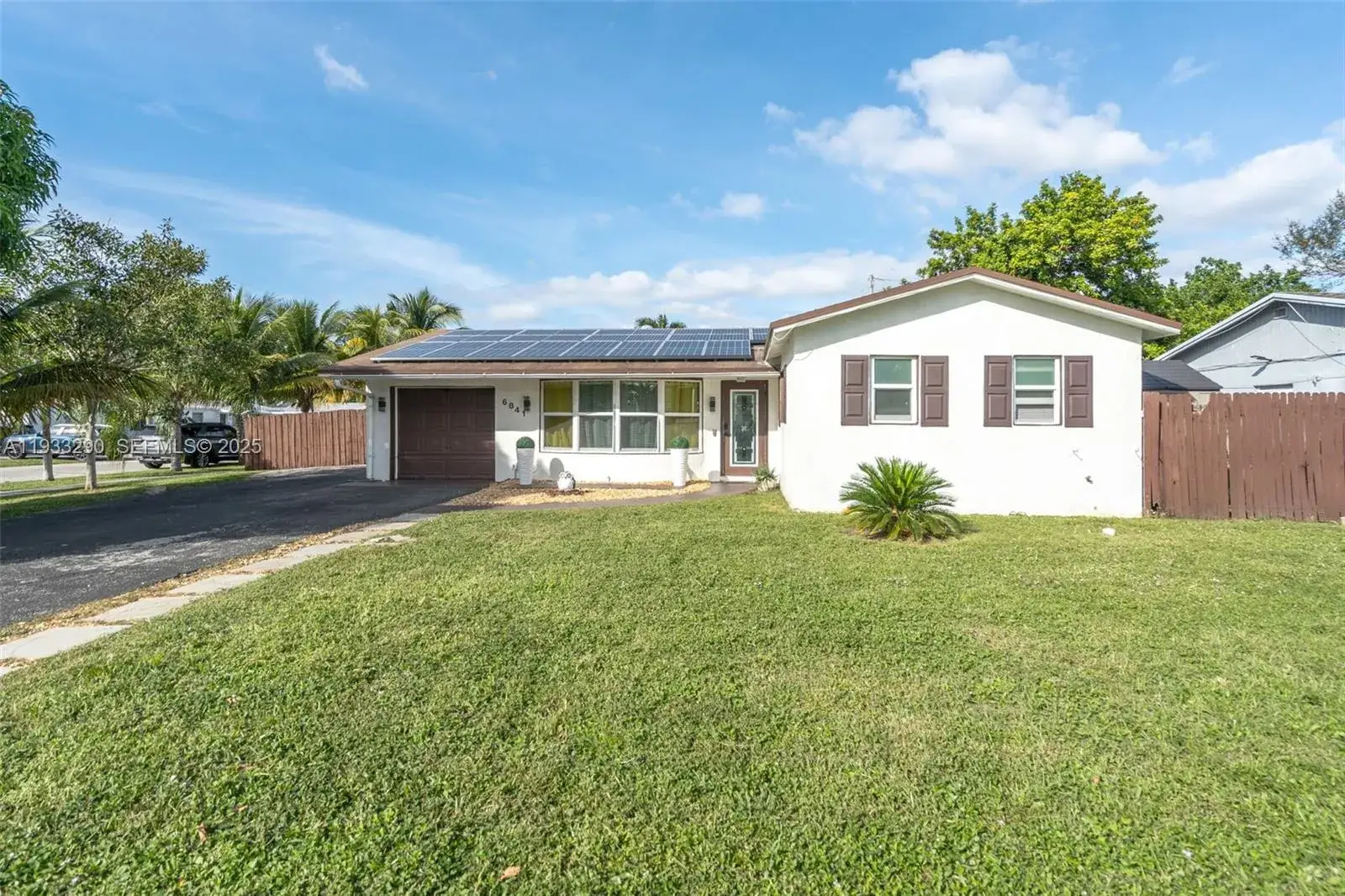 3 bedroom 2 bath Residential Lease for rent at 6841 NW 7th Ct, Margate FL 33063