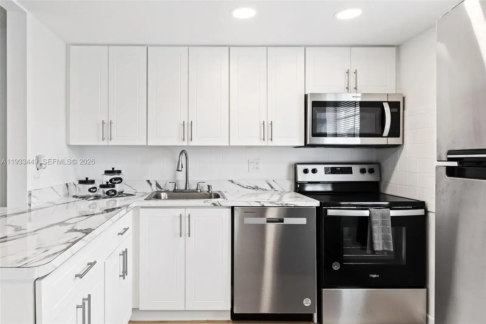 2 bedroom 2 bath Residential for sale at 7605 NW 5th Pl # 103, Margate FL 33063