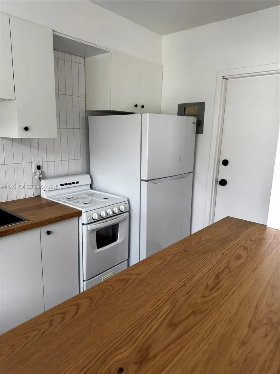 1 bedroom 1 bath Residential for sale at 725 NE 91st St # 3D, Miami Shores FL 33138