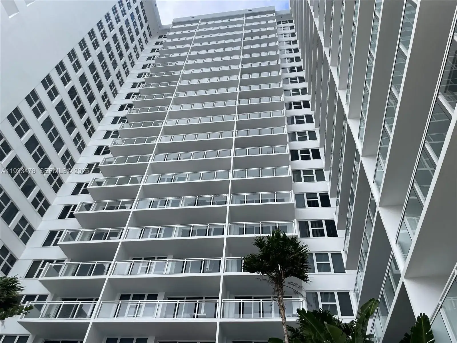 2 bedroom 2 bath Residential Lease for rent at 2030 S Ocean Dr # 805, Hallandale Beach FL 33009