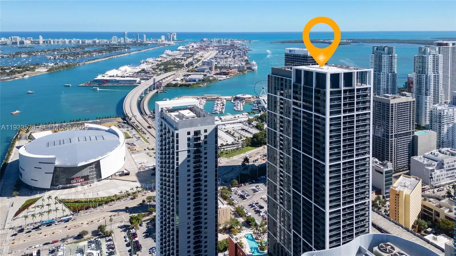 2 bedroom 2 bath Residential Lease for rent at 601 NE 1St Ave, Miami FL 33132