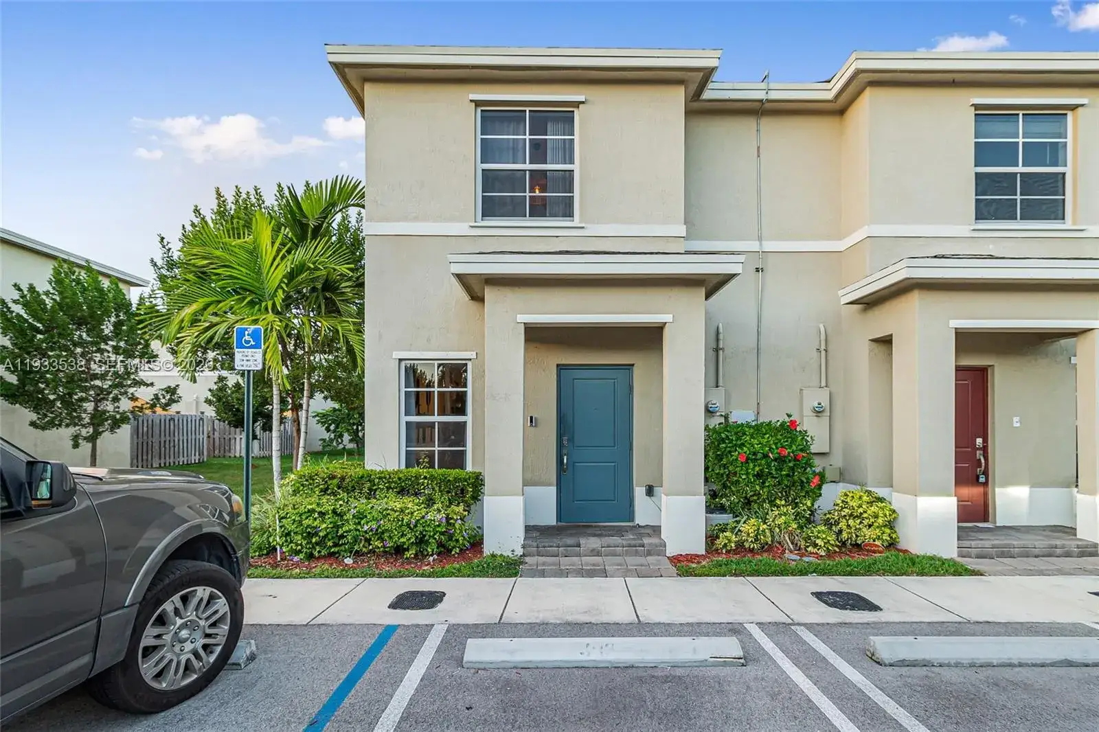 2 bedroom 2 bath Residential for sale at 476 NE 5th St, Florida City FL 33034