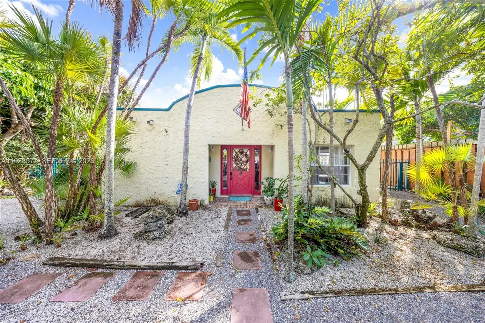 3 bedroom 3 bath Residential Lease for rent at 1840 Tigertail Ave, Miami FL 33133