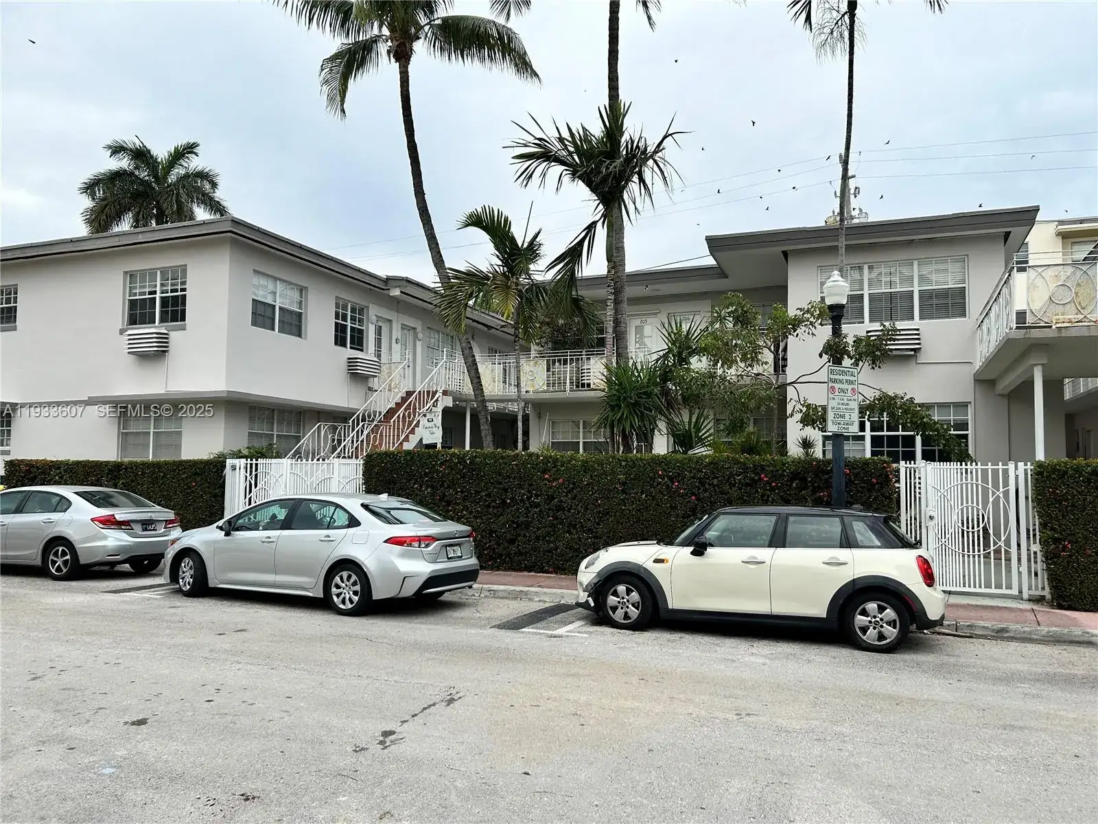1 bath Residential Lease for rent at 717 Espanola Way # 210, Miami Beach FL 33139