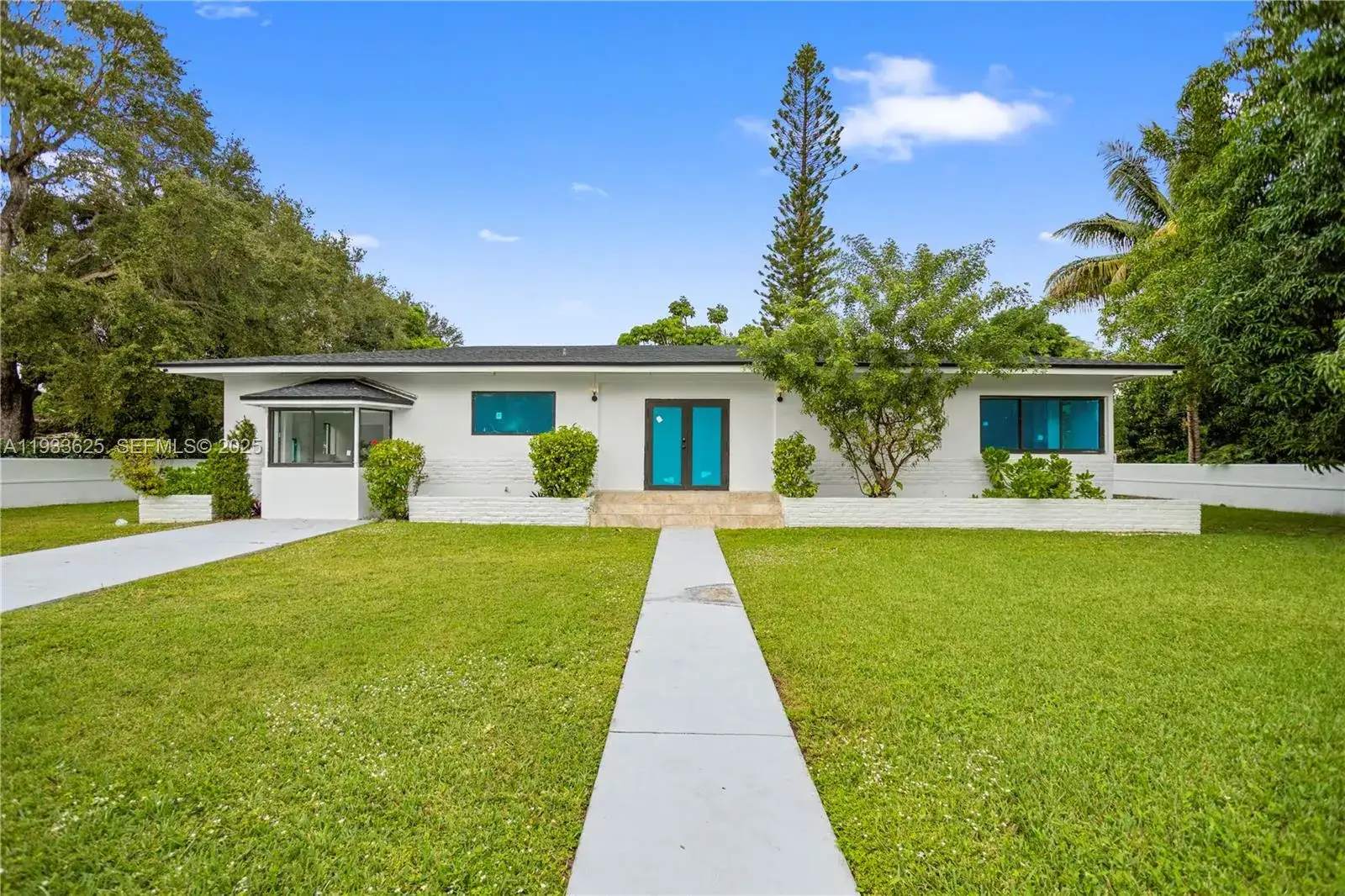 3 bedroom 3 bath Residential for sale at 1445 NE 147th St, Miami FL 33161
