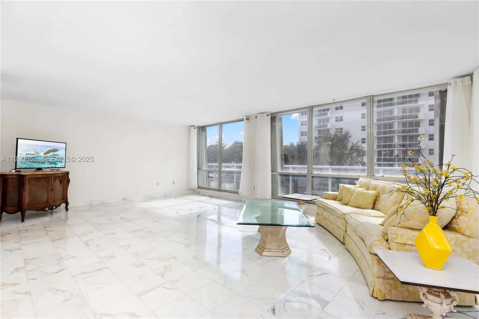 2 bedroom 2 bath Residential for sale at 2751 S Ocean Dr # 208S, Hollywood FL 33019