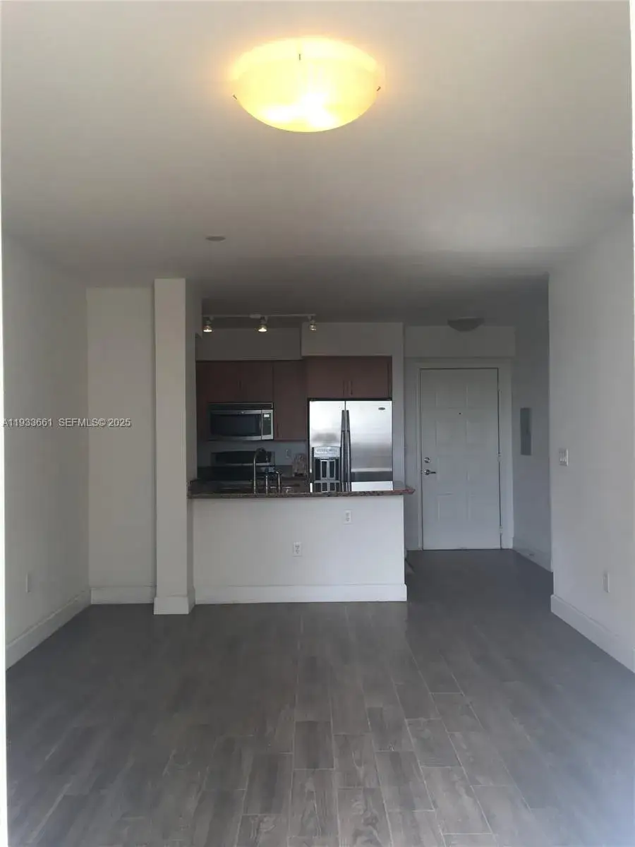 1 bedroom 1 bath Residential Lease for rent at 1830 Radius Dr # 618, Hollywood FL 33020