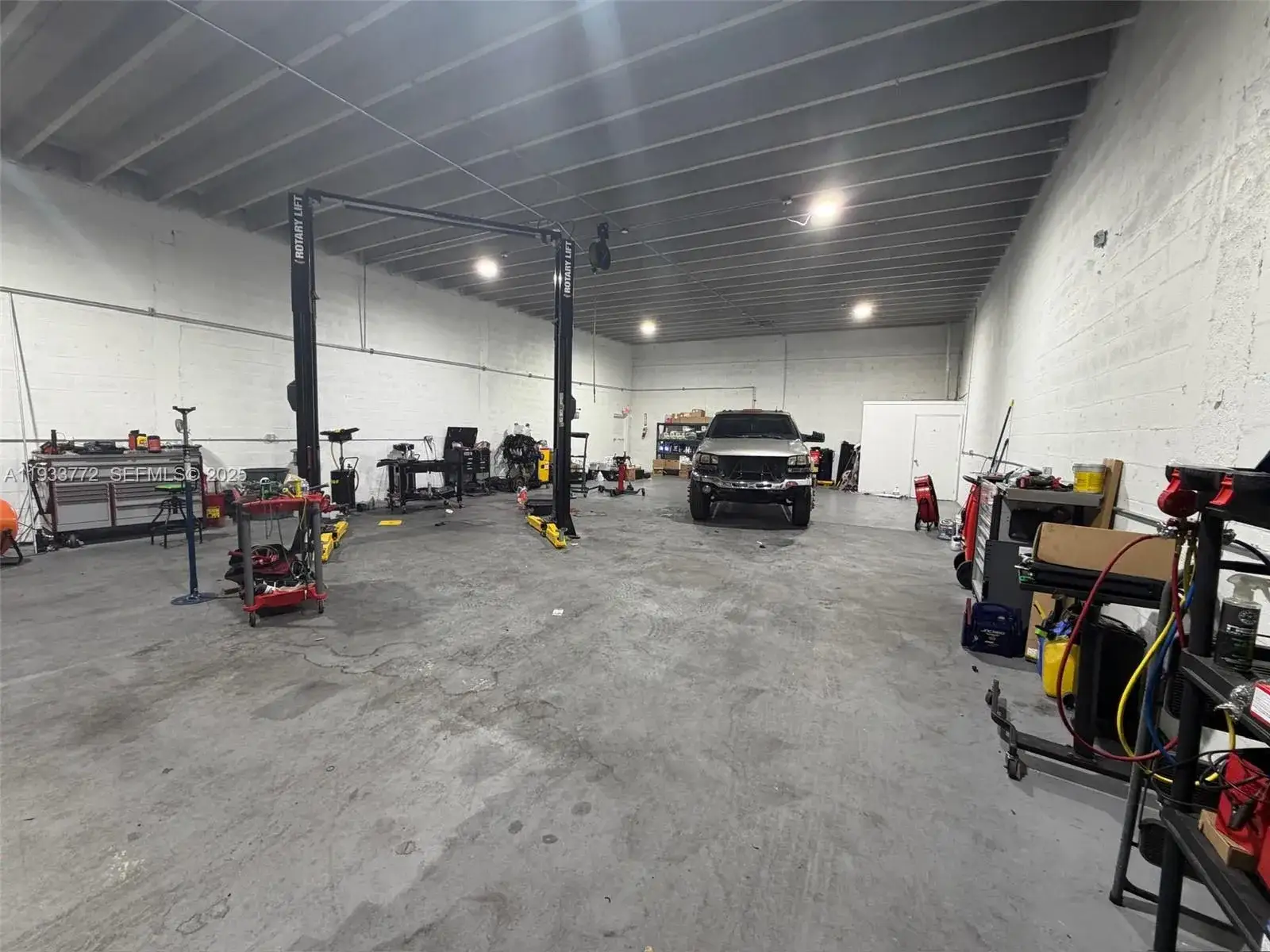 Business Opportunity for sale at for sale SW mechanic, Miami FL 33157