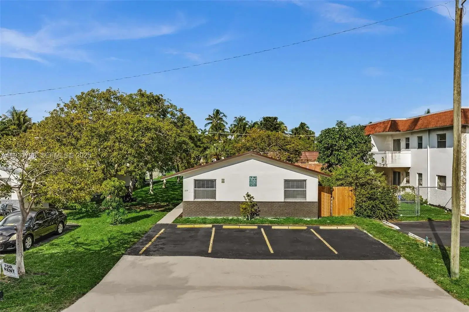 2 bedroom 1 bath Residential Lease for rent at 329 SW 1st Ct # 1, Pompano Beach FL 33060