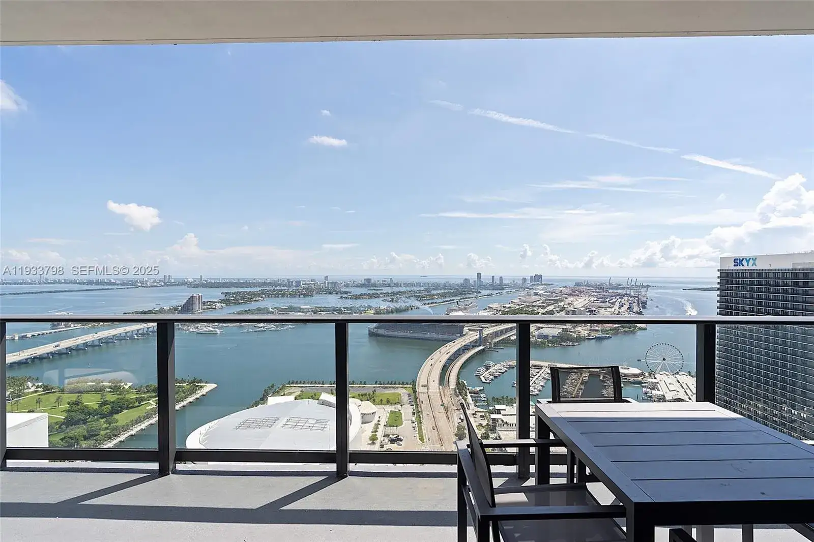 3 bedroom 2 bath Residential for sale at 159 NE 6th St # 5015, Miami FL 33132