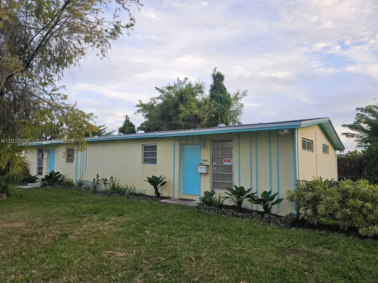 2 bedroom 1 bath Residential Lease for rent at 9362 SW 168th St # 0, Palmetto Bay FL 33157