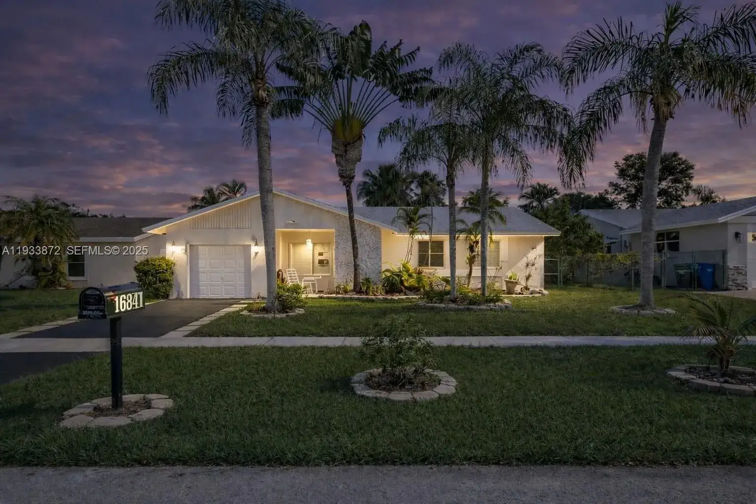 3 bedroom 2 bath Residential for sale at 16841 Royal Poinciana Dr, Weston FL 33326