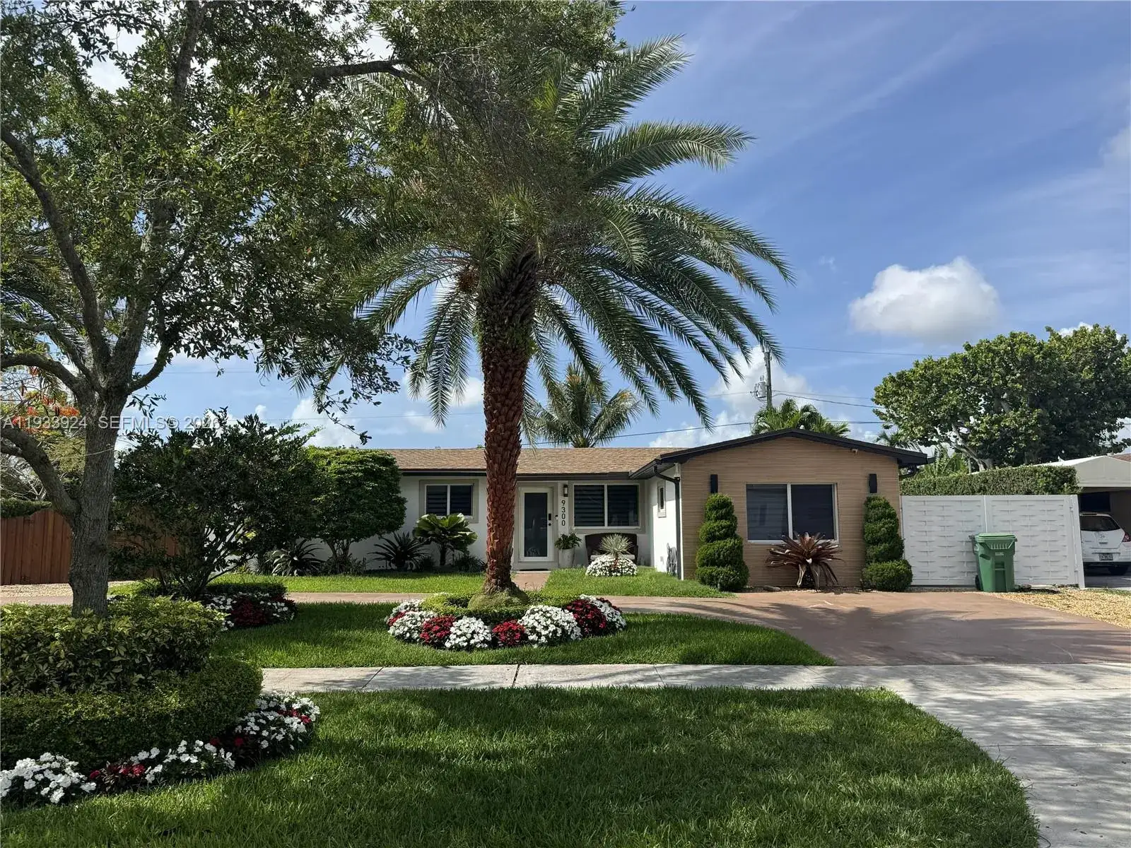 3 bedroom 2 bath Residential for sale at 9300 SW 192nd Dr, Cutler Bay FL 33157