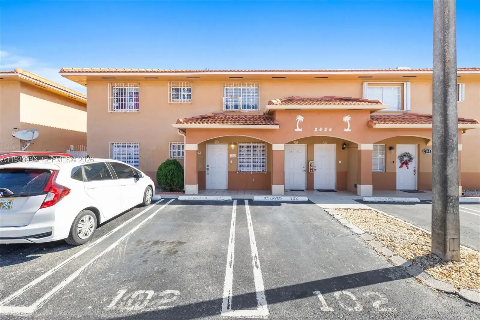2 bedroom 2 bath Residential Lease for rent at 2425 W 76th St # 102, Hialeah FL 33016