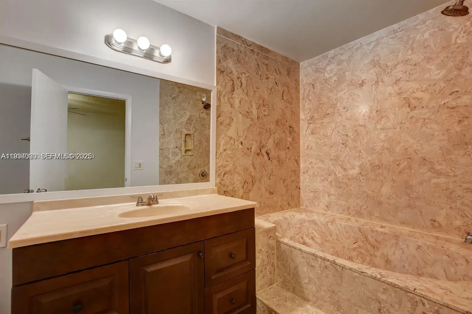 2 bedroom 2 bath Residential for sale at 28 Crossings Cir, Boynton Beach FL 33435