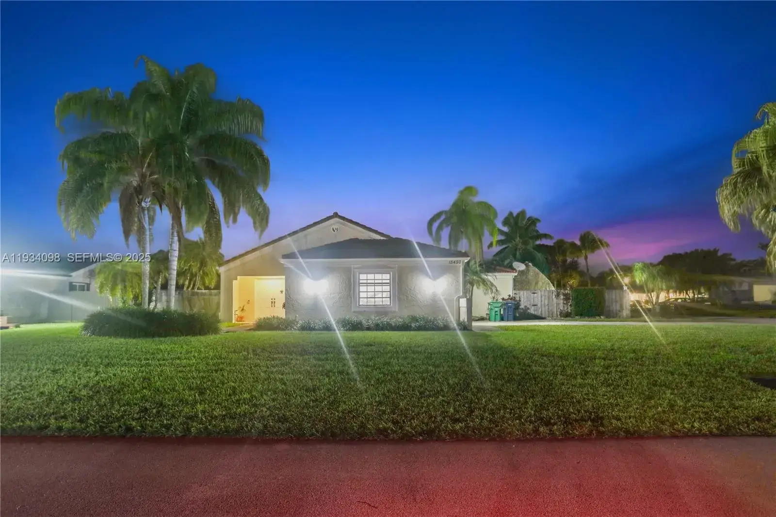 3 bedroom 2 bath Residential for sale at 15450 SW 157th Ter, Miami FL 33187