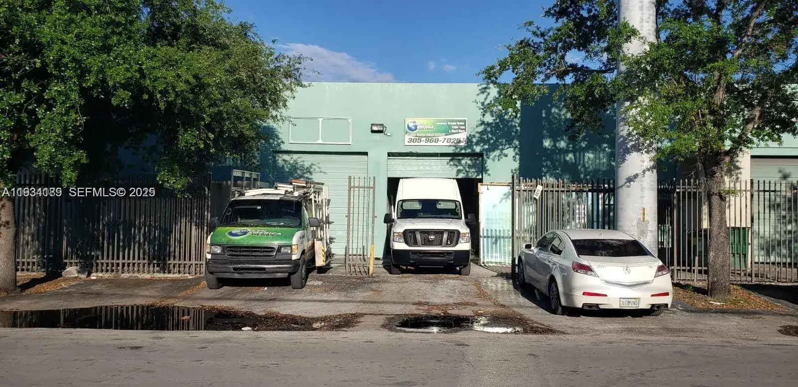 Commercial Sale for sale at 4811 NW 35th Ave # 4811, Miami FL 33142
