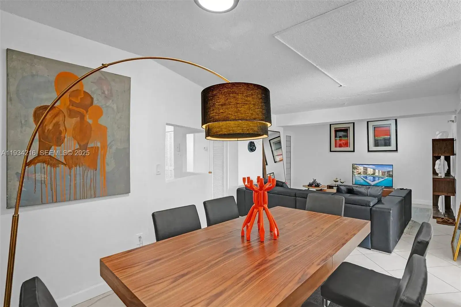 2 bedroom 1 bath Residential for sale at 1780 NE 191st St # 2, Miami FL 33179