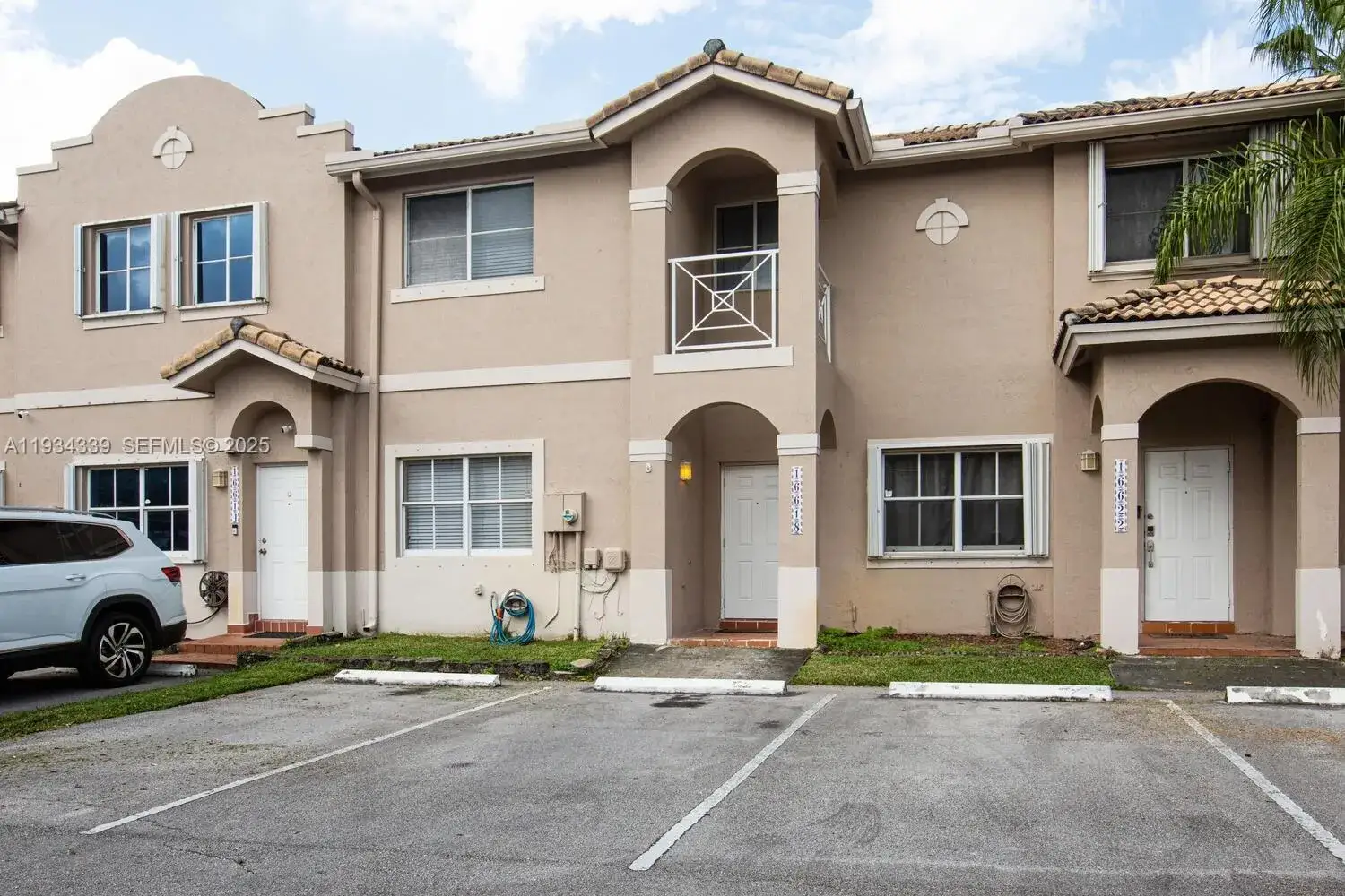 3 bedroom 2 bath Residential Lease for rent at 16618 NW 73rd Ave, Miami Lakes FL 33014