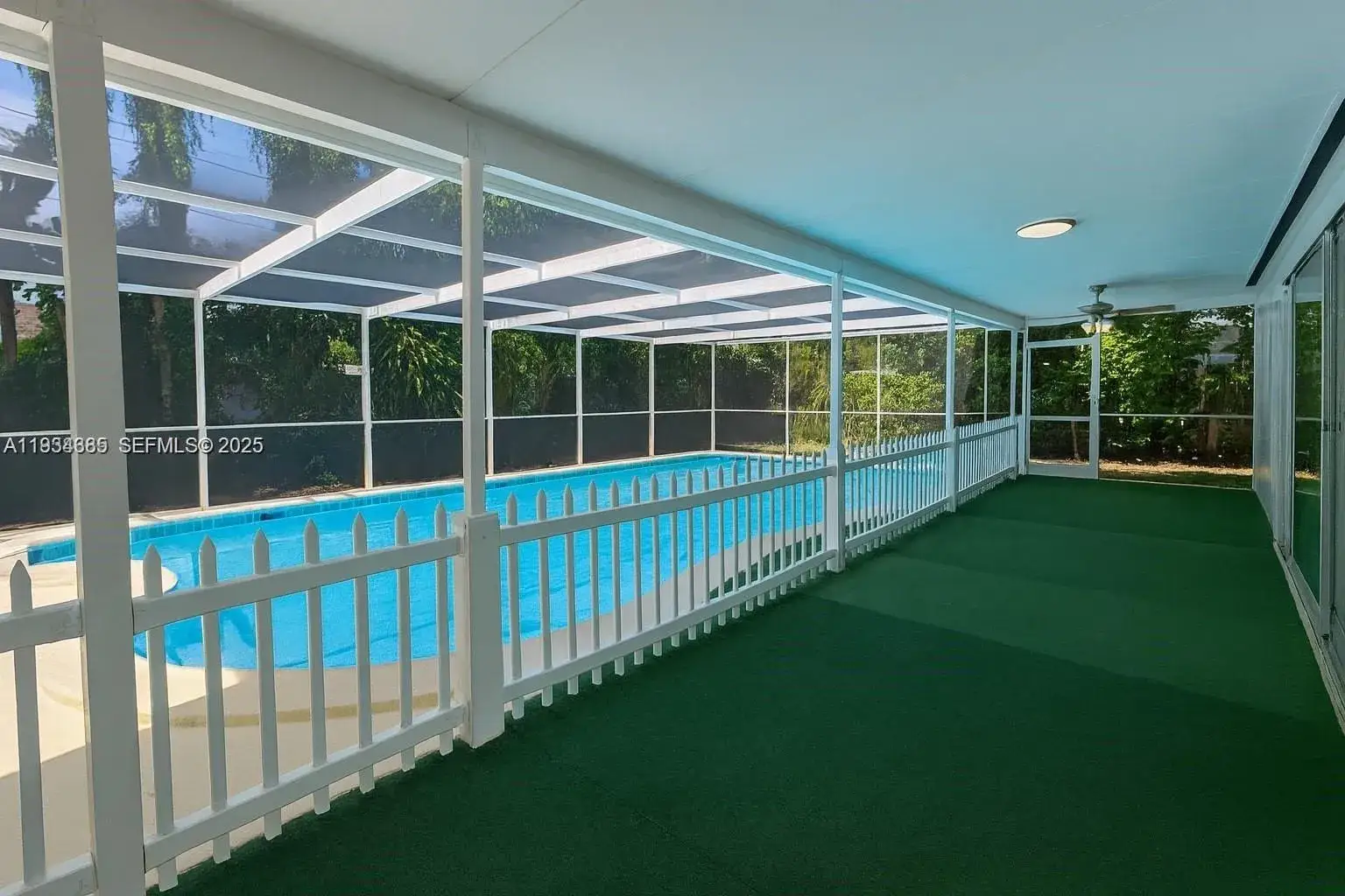 3 bedroom 2 bath Residential for sale at 535 NE 158th St, Miami FL 33162