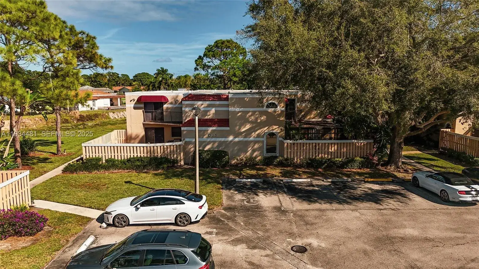3 bedroom 3 bath Residential Lease for rent at 4205 Village Dr # D, Delray Beach FL 33445