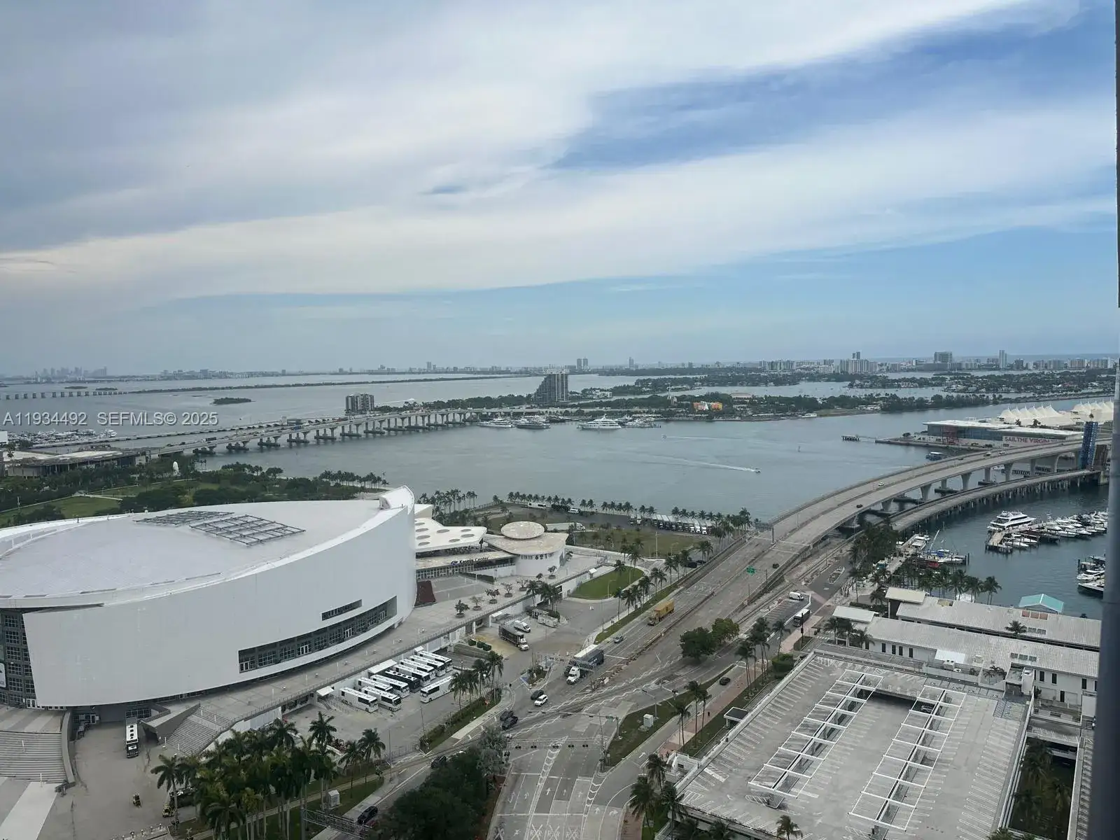 1 bath Residential for sale at 398 NE 5th St # 3403, Miami FL 33132