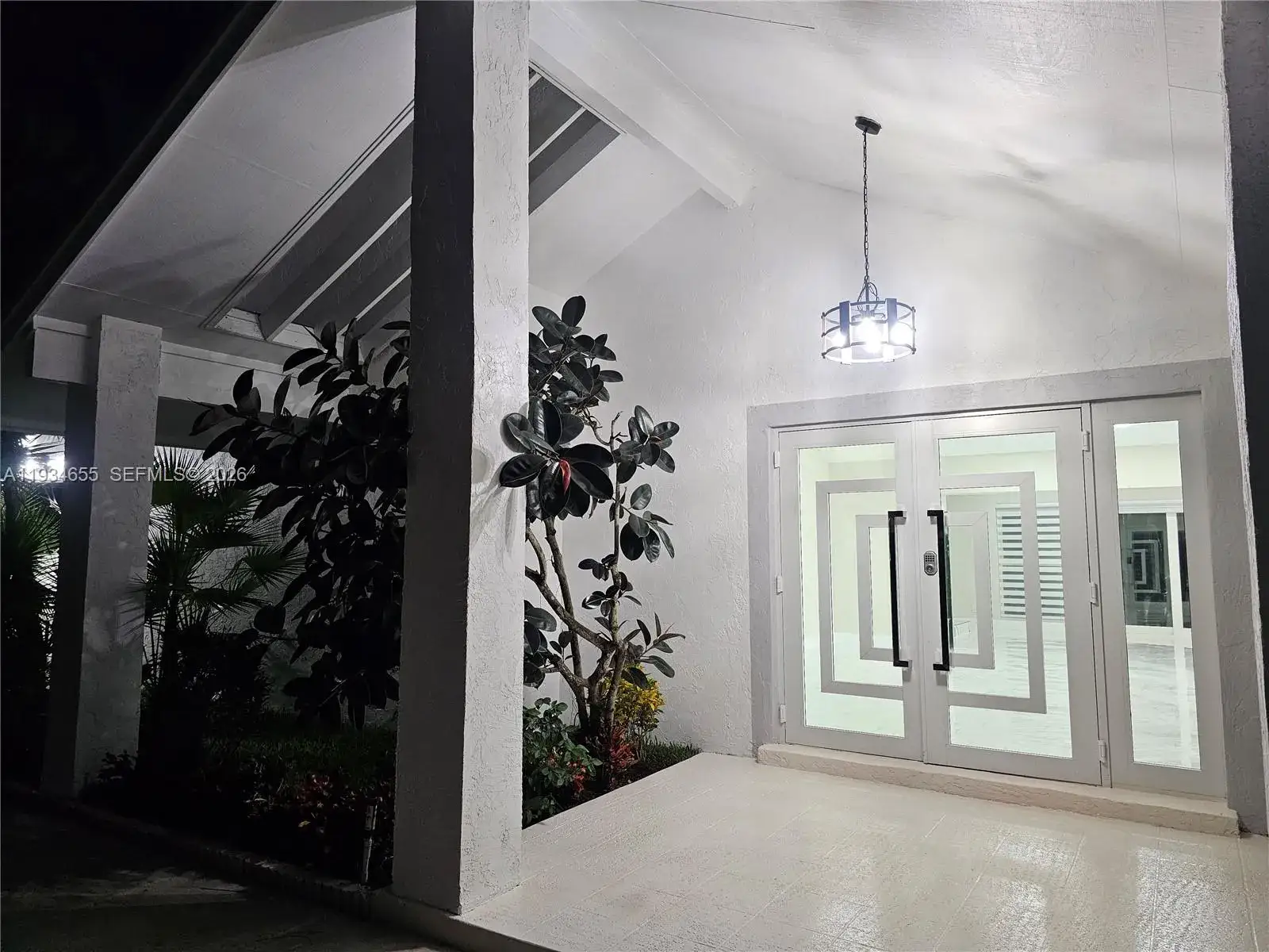4 bedroom 2 bath Residential for sale at 4 Alford ct, Palm Beach Gardens FL 33418