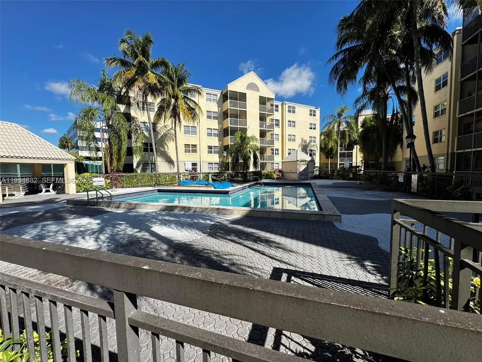 1 bedroom 1 bath Residential Lease for rent at 8160 Geneva Ct # 309, Doral FL 33166