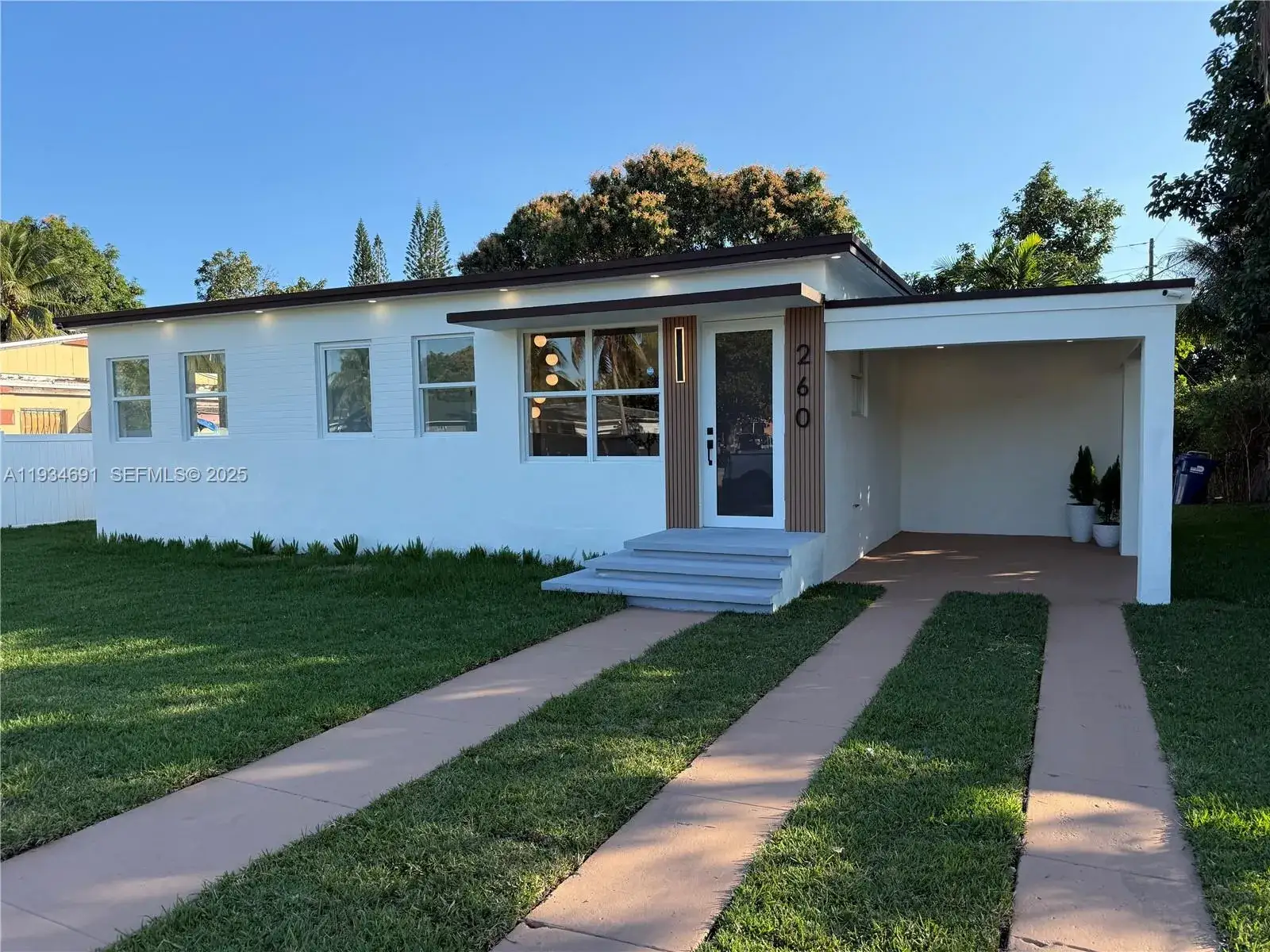 3 bedroom 1 bath Residential for sale at 260 NW 119th St, Miami FL 33168
