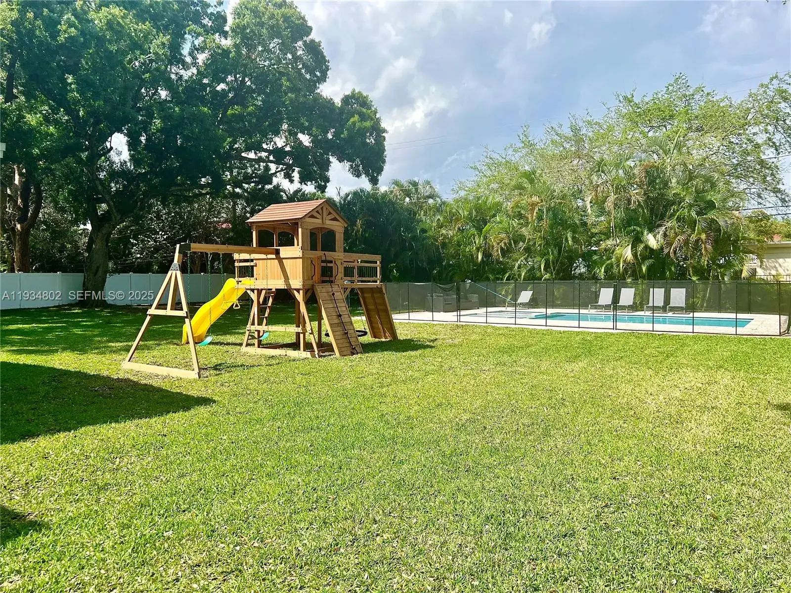 4 bedroom 3 bath Residential Lease for rent at 4121 SW 54th Ct # 0, Dania Beach FL 33314