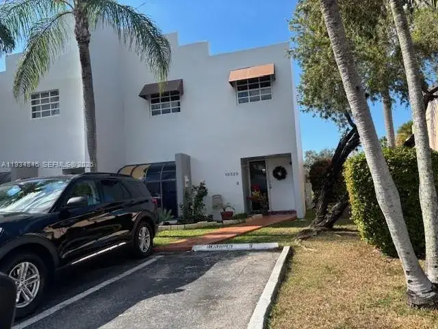 3 bedroom 2 bath Residential for sale at 10320 SW 154th Cir Ct # 8, Miami FL 33196