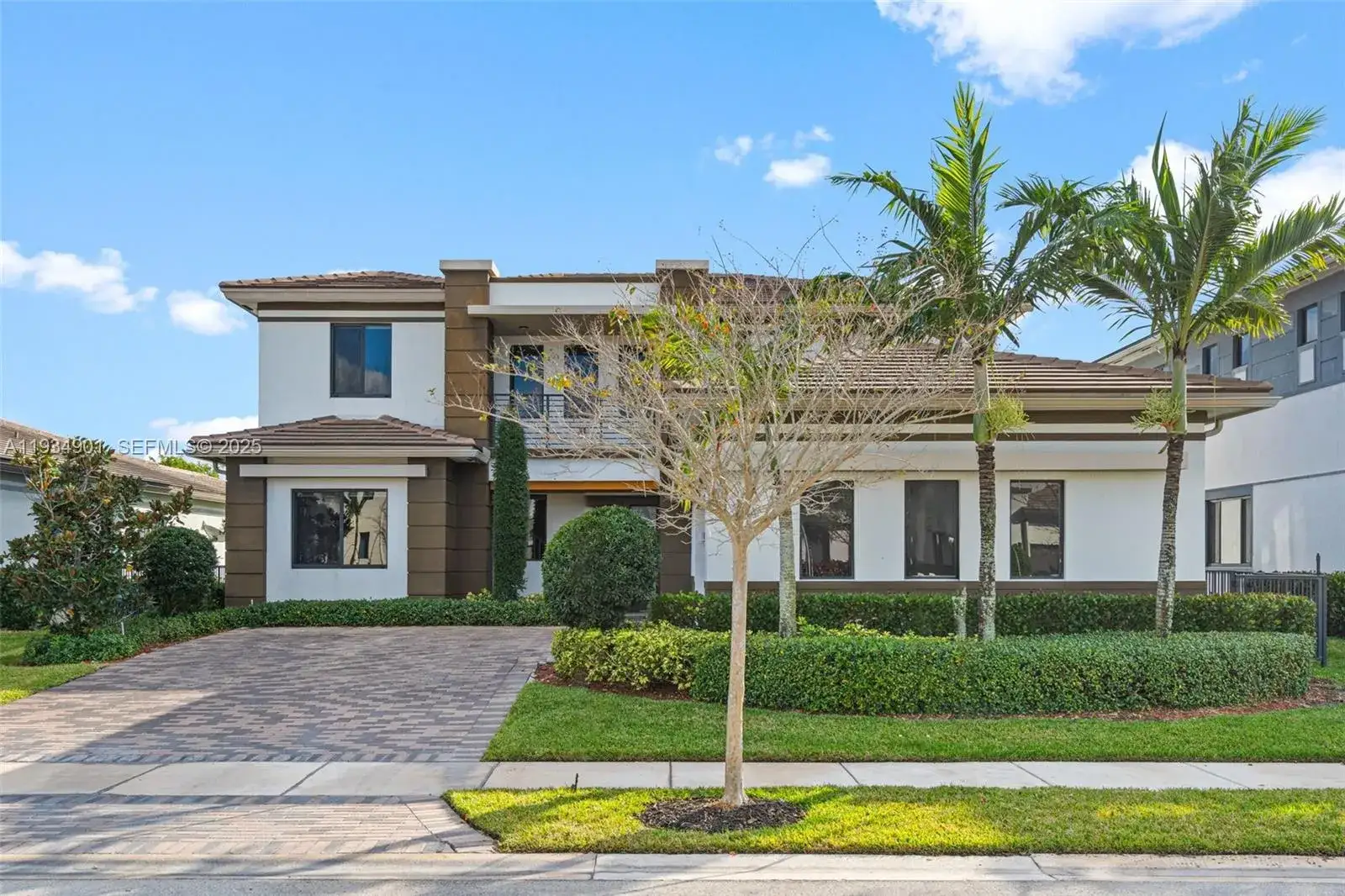 5 bedroom 5 bath Residential for sale at 10870 Shore St, Parkland FL 33076