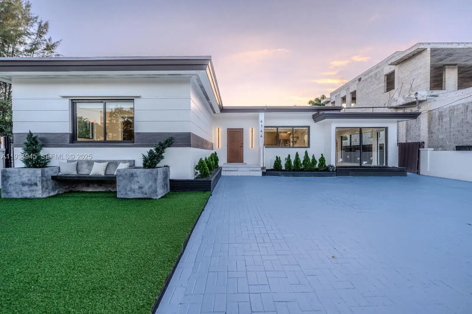 3 bedroom 3 bath Residential for sale at 4144 Alton Rd, Miami Beach FL 33140