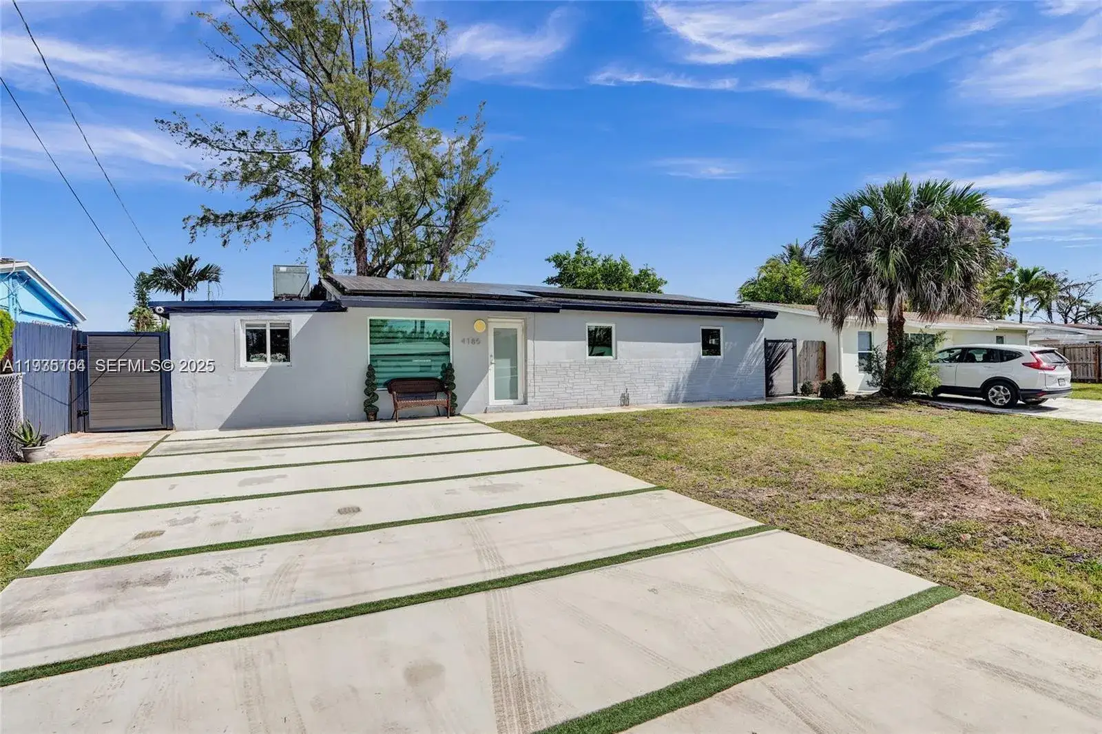 3 bedroom 2 bath Residential Lease for rent at 4185 SW 49th Ct, Dania Beach FL 33314