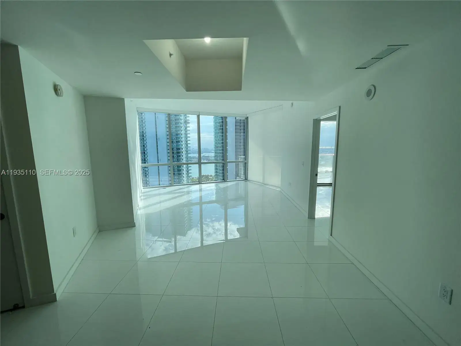 2 bedroom 3 bath Residential for sale at 851 NE 1st Ave # 3103, Miami FL 33132
