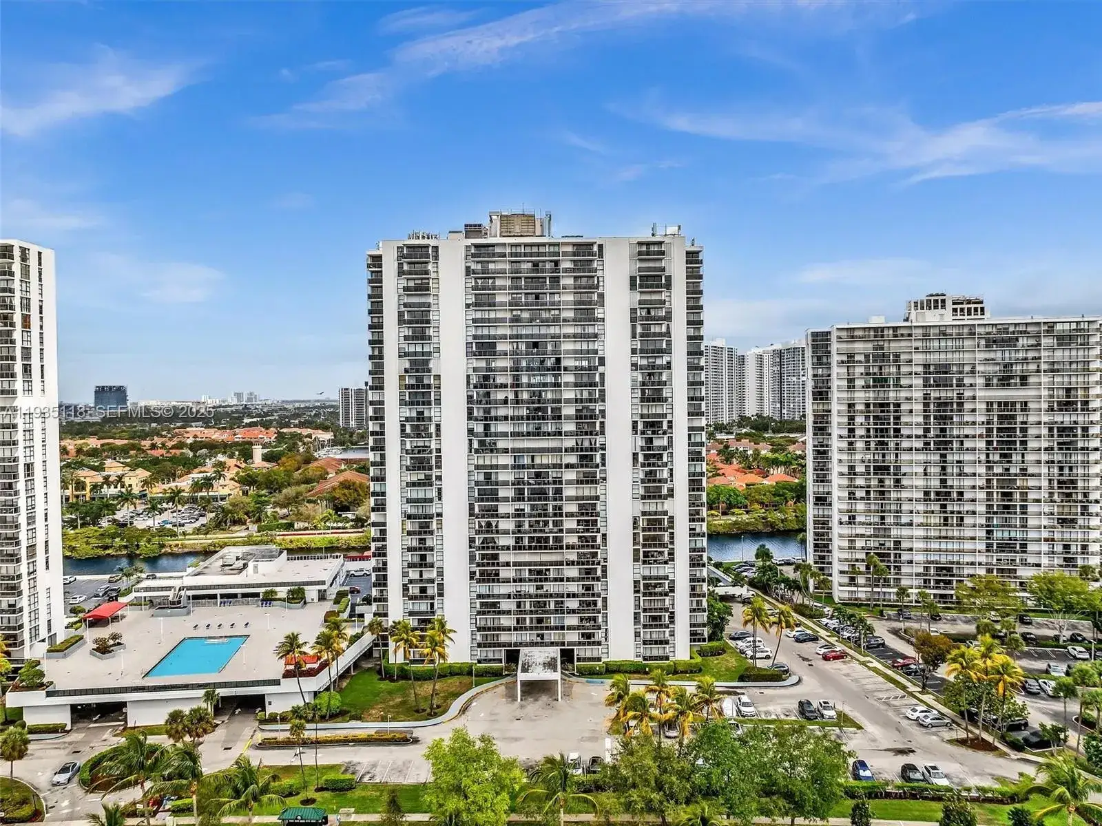 2 bedroom 2 bath Residential for sale at 3675 N Country Club Dr # 410, Aventura FL 33180
