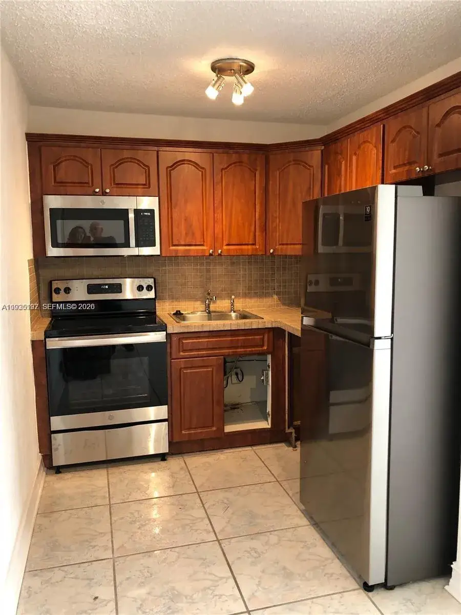 1 bedroom 1 bath Residential for sale at 444 SW 4th St # 404, Miami FL 33130