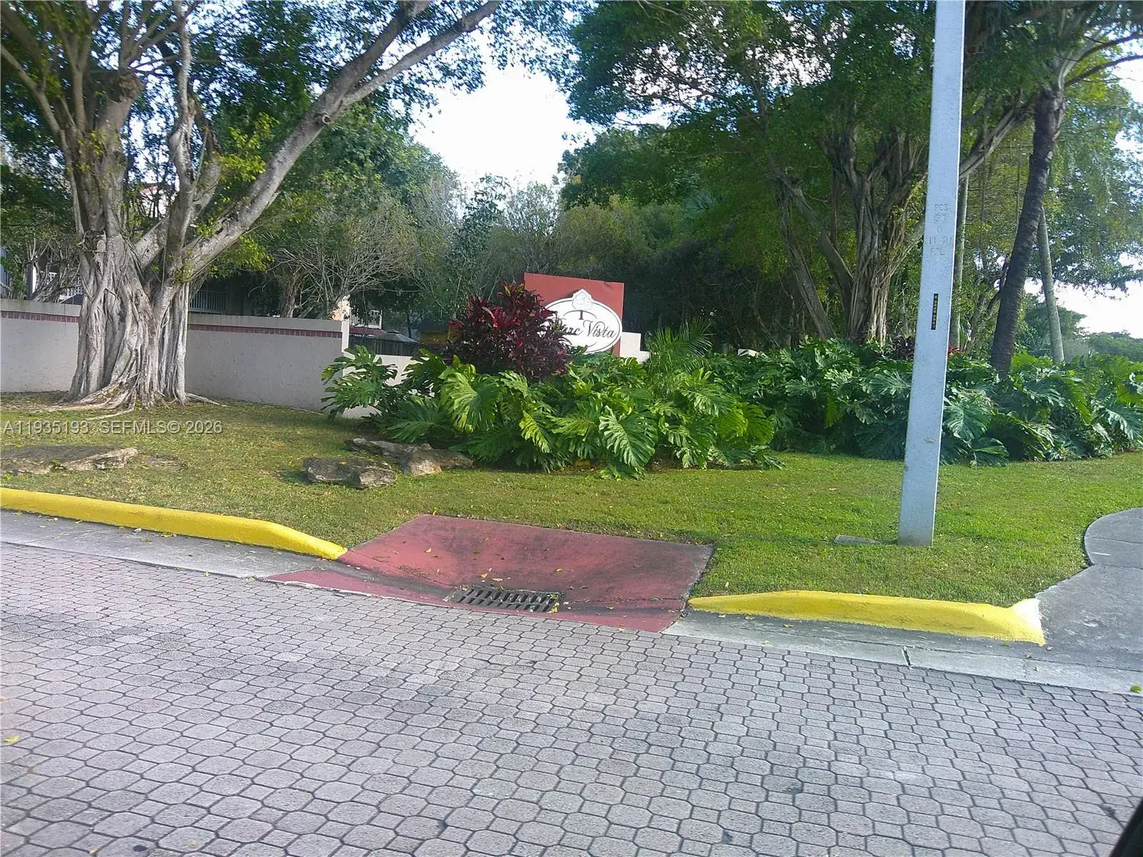 2 bedroom 2 bath Residential for sale at 9215 SW 141st Pl # 9215, Miami FL 33186