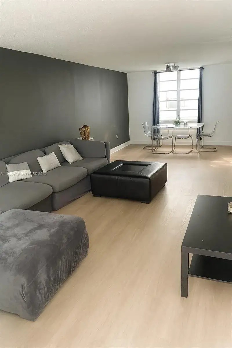 1 bedroom 1 bath Residential Lease for rent at 1732 Meridian Ave # 502, Miami Beach FL 33139