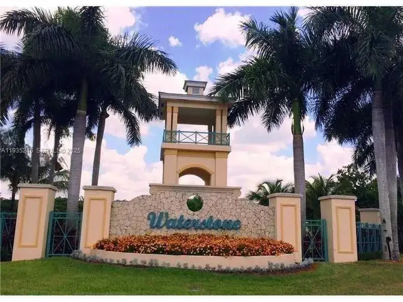 3 bedroom 2 bath Residential Lease for rent at 2304 NE 37th Ter, Homestead FL 33033